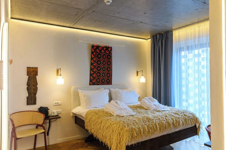 Room 3 of 21