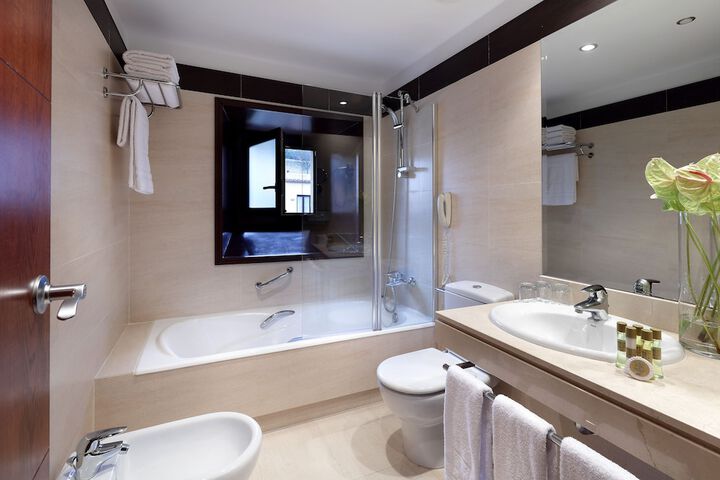 Clean Restrooms