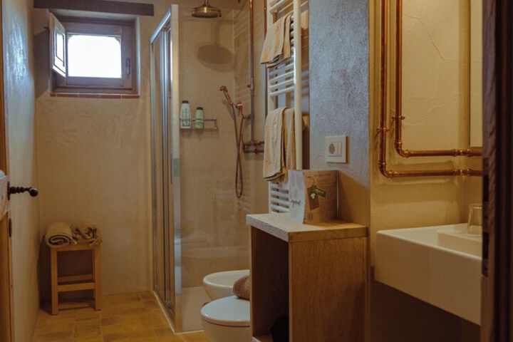 Room 28 of 101