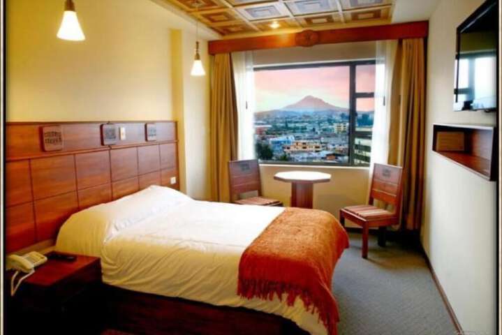 Room 3 of 16