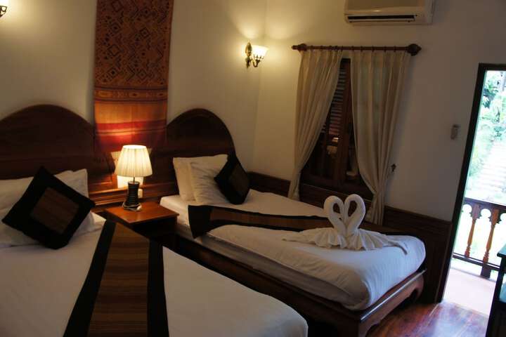 Room 4 of 61