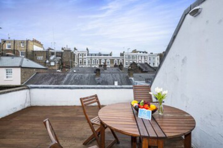 Terrace/Patio 3 of 27
