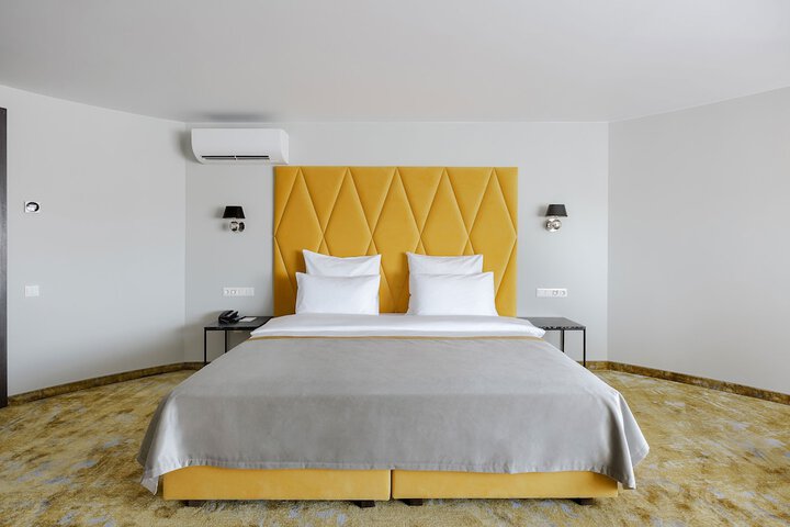 Room 45 of 87