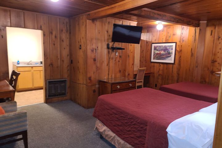 Room 4 of 23