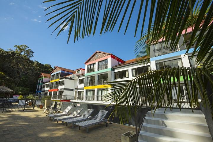 Pools & Facilities