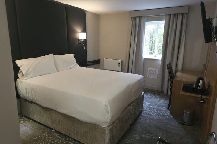Room 9 of 52