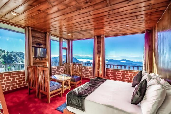 Hotel LA Riqueza Kanatal - Where Time Stops and the Mountains Begin - 05 Mins from Jungle Safari