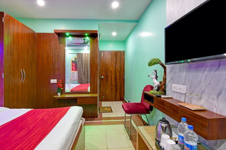 Room 13 of 15