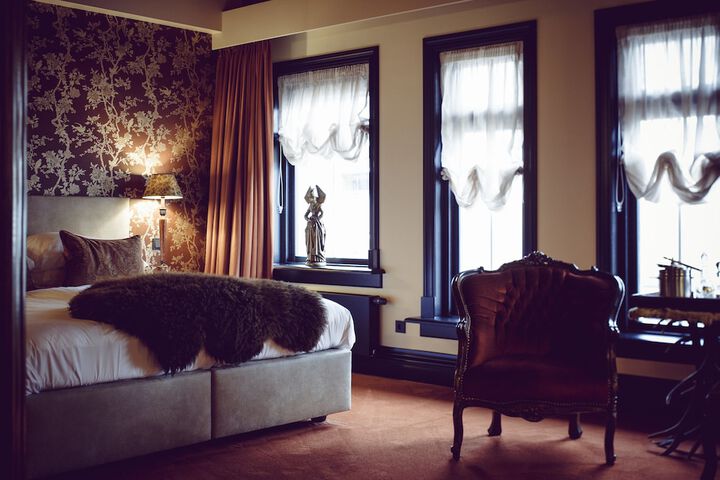 Room 25 of 68