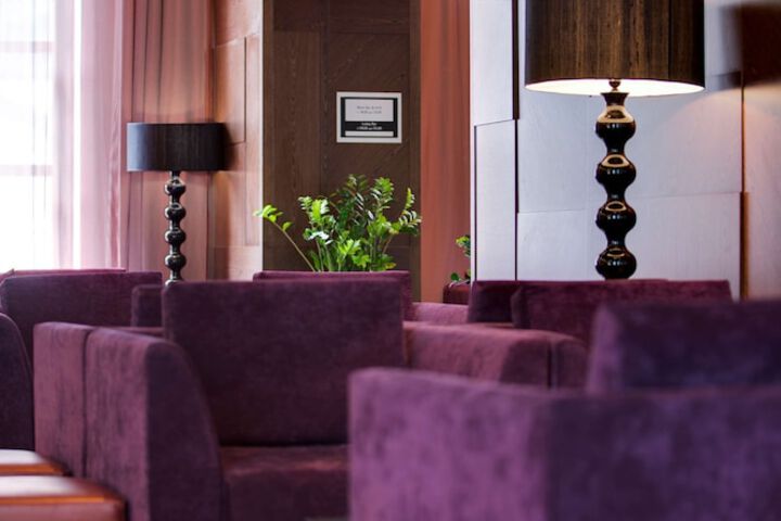 Hotel Interior 5 of 186