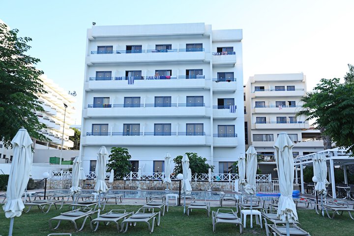 Hotel 92 of 99