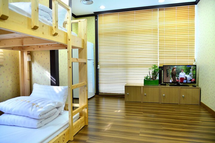 Room 14 of 43