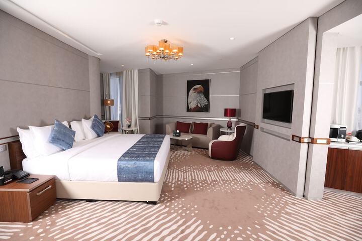 Room 12 of 67