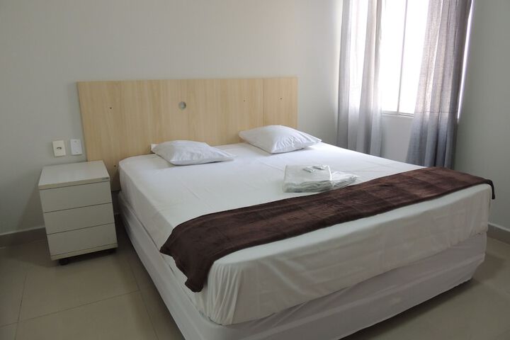 Room 5 of 107