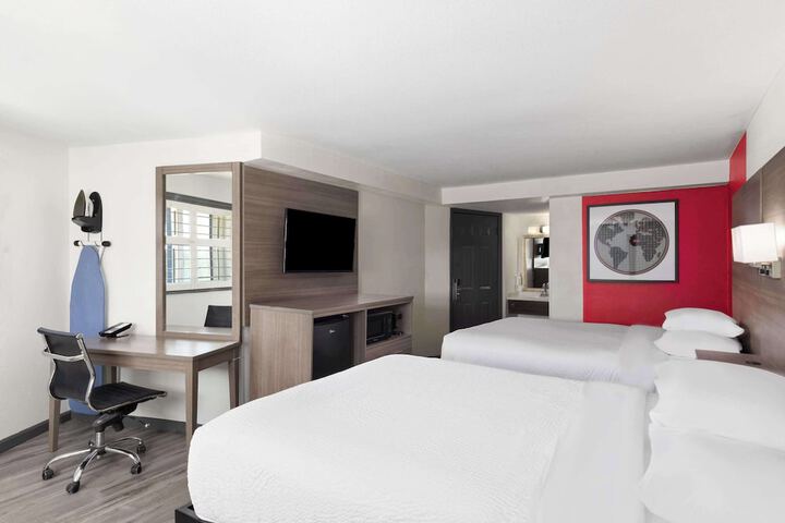 Room 13 of 41