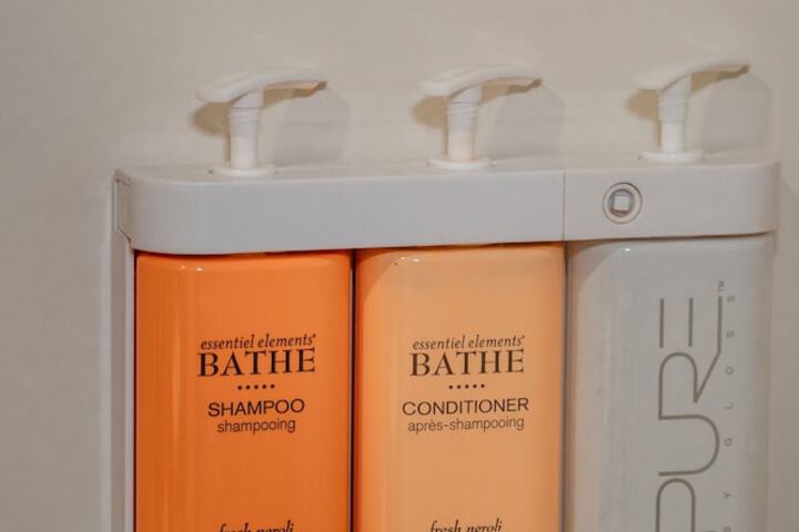 Bathroom amenities