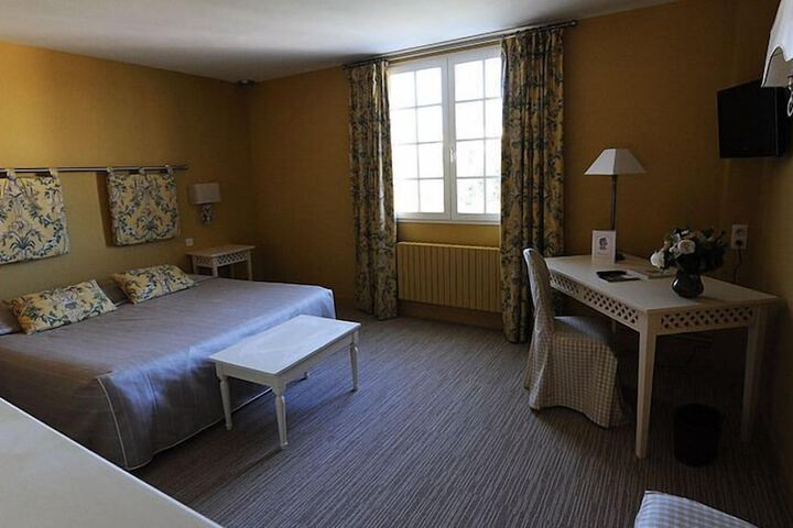 Room 22 of 53