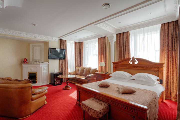 Room 9 of 72