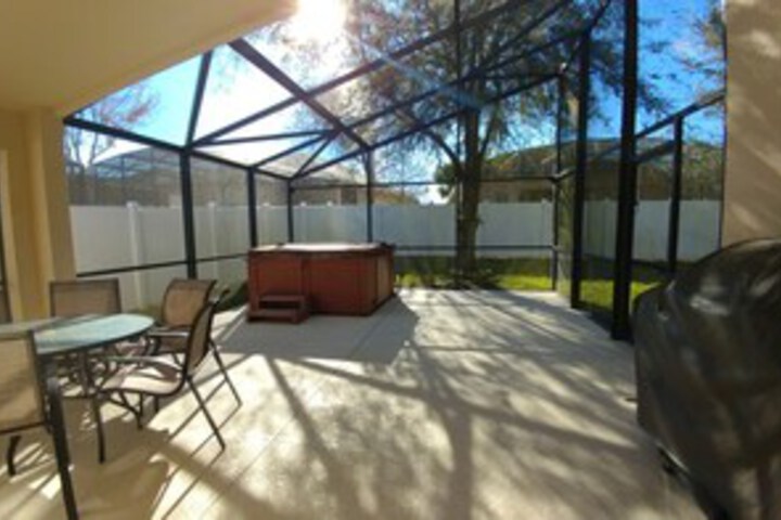 Terrace/Patio 2 of 18