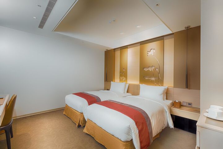 Room 20 of 105