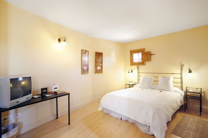 Room 6 of 22