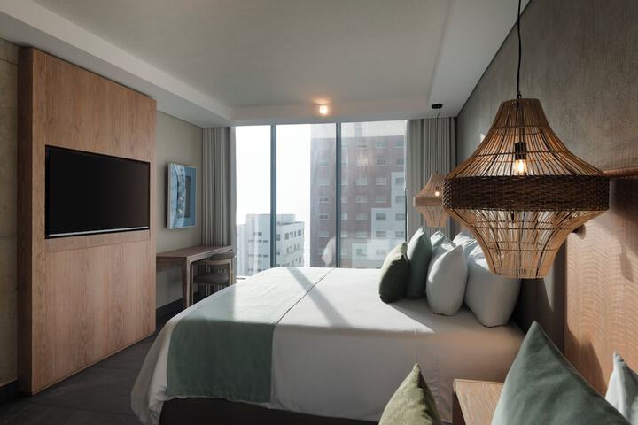 Room 13 of 64