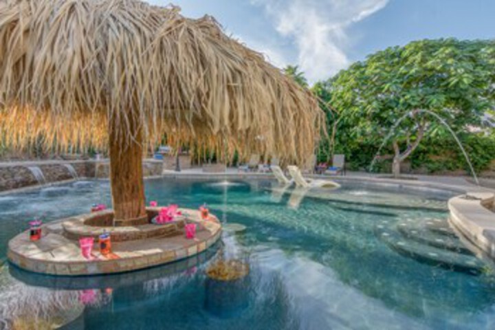 Pool 17 of 33