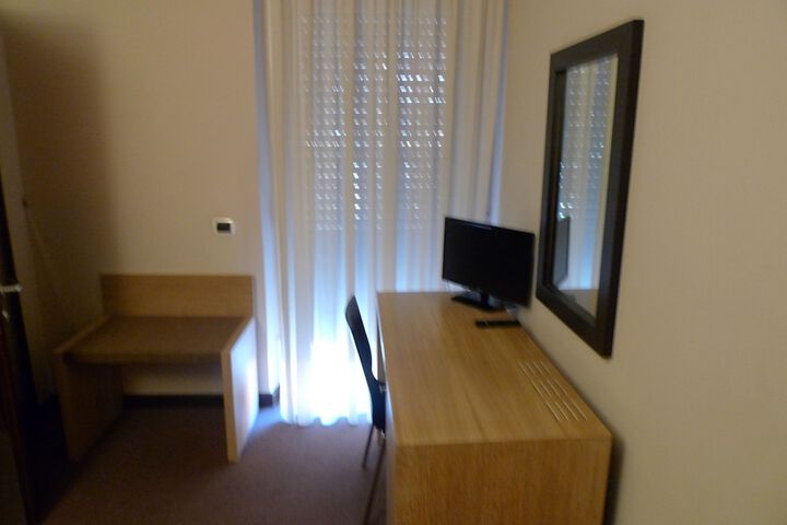 Room 19 of 60