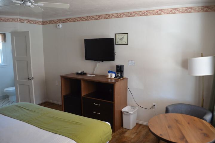 Room 9 of 23