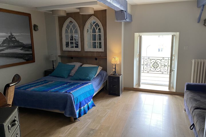 Room 9 of 29