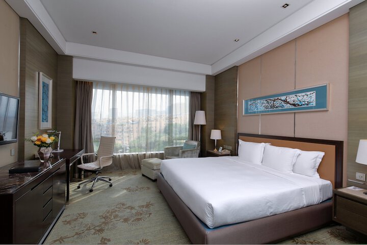 Room 21 of 82