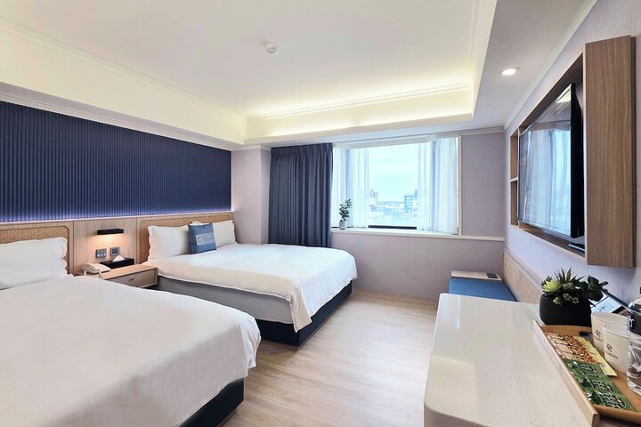 Room 19 of 33