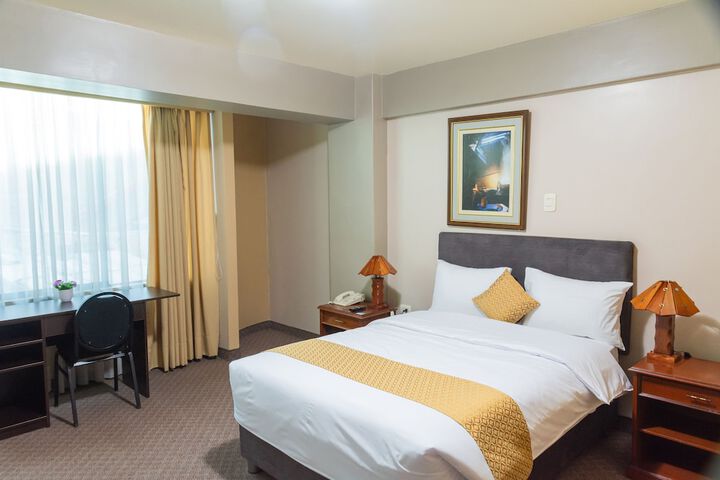 Room 6 of 26