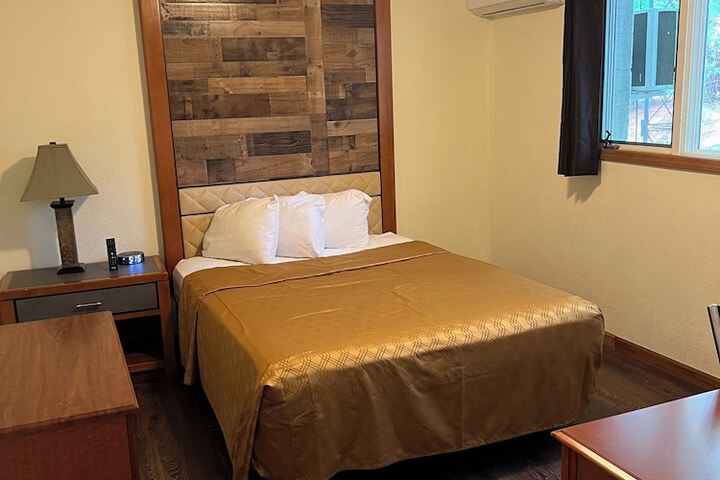 Room 49 of 180