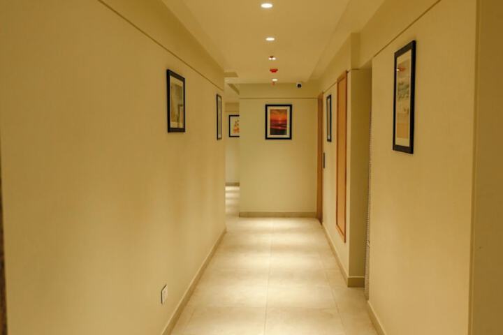 Hotel Interior 5 of 38