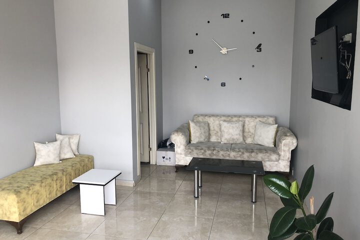 Room 12 of 27