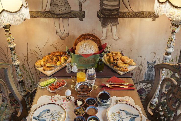 Breakfast/Coffee Service 105 of 171