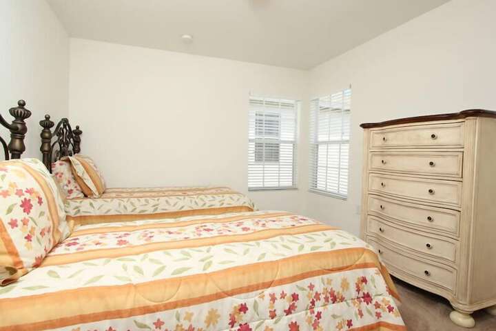 Room 8 of 25