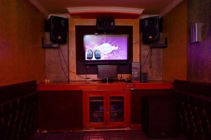 Karaoke room