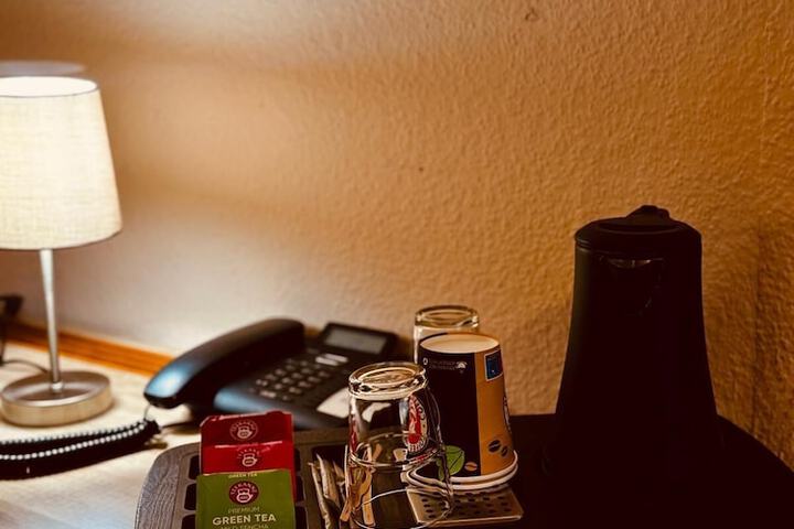 Room 9 of 20