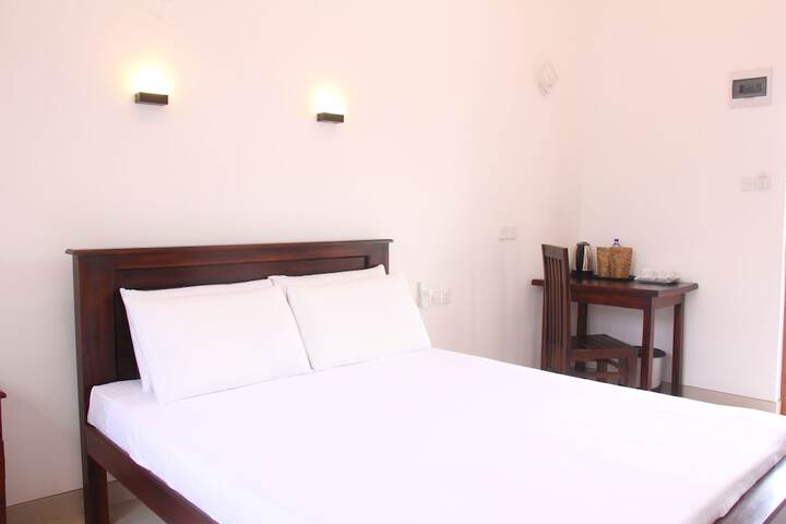Room 20 of 35