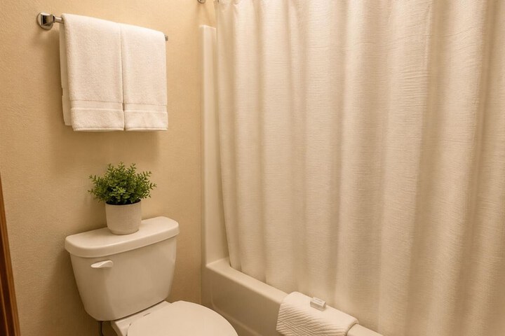 Room 21 of 29