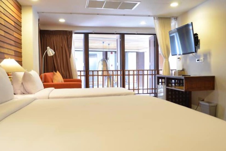 Room 21 of 77