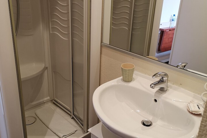 Room 28 of 55