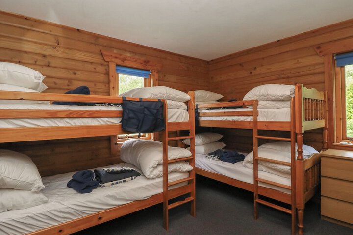 Room 7 of 40