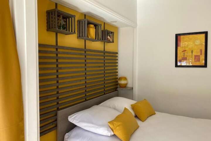 Room 22 of 62