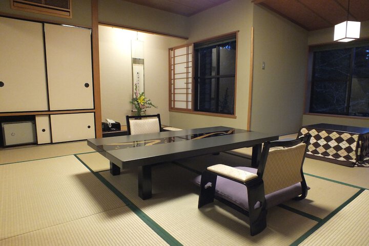Room 10 of 45