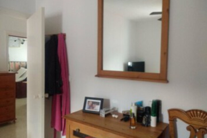 Room 10 of 18