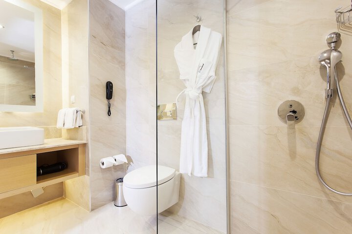 Clean Restrooms