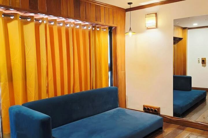 Room 30 of 181